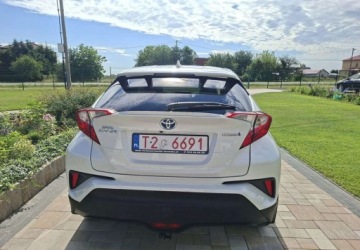 Toyota C-HR I Crossover 1.8 Hybrid 122KM 2017 Toyota C-HR Toyota C-HR 1.8 Hybryda 122KM, zdjęcie 3