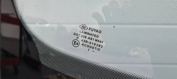 A4 B9 8W SKLO (OKNO) ČELNÍ PŘEDNÍ POD KAMERA FUYAO 22R