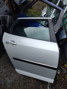DRZWI PRAWY TYŁ PEUGEOT 407 SW KOMBI EZRC