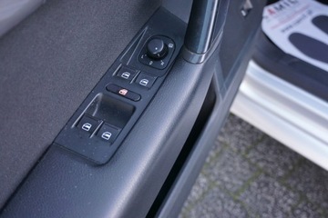 Volkswagen Passat B7 Variant 2.0 TDI CR DPF BlueMotion 140KM 2012 Volkswagen Passat sprawdzony na długich trasach,, zdjęcie 7