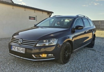 Volkswagen Passat B7 Variant 2.0 TDI CR DPF BlueMotion 140KM 2011 Volkswagen Passat Sliczny 2.0 TDI Bogata Wersja ORYGINAL Zadbany NISKI PRZ, zdjęcie 4