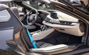 BMW i8 Roadster Elektryczny + R3 1499 374KM 2019 BMW i8 BMW i8 I 1.5 Cabrio Hybrid Plug-in 375KM 1.5 Hybryda Plug-in 375KM, zdjęcie 11