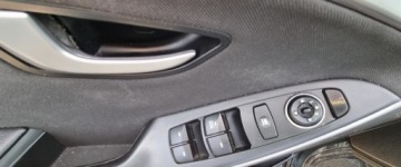 Hyundai i30 II Hatchback 5d 1.4 MPI 100KM 2015 Hyundai i30 2015r, 1.4 Benzyna. Uszkodzony prawy bok i tyl. Jezdzi. 1.4, zdjęcie 7