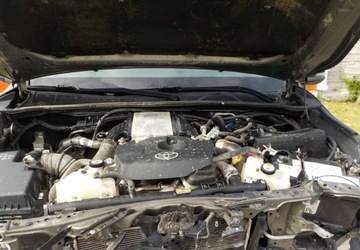 Toyota Hilux VIII Podwójna kabina Facelifting 2.8 D-4D 204KM 2022 Toyota Hilux Okazja 2.8 Diesel 204KM, zdjęcie 4