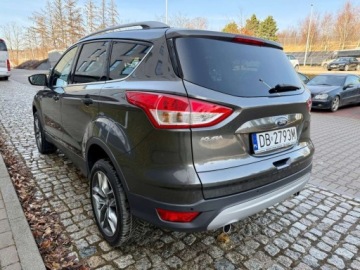 Ford Kuga II SUV 1.5 EcoBoost 150KM 2015 Ford Kuga Asystent ParkowaniaPDCEl. KlapaPodgrzewana szybaWzorowy Stan, zdjęcie 6