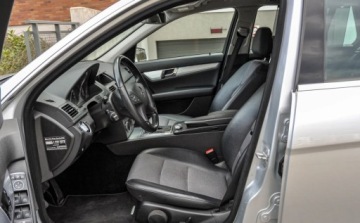 Mercedes Klasa C W204 Kombi T204 1.8 200 CGI BlueEFFICIENCY 184KM 2010 Mercedes-Benz Klasa C 1,8 (184KM) Automat 1.8 Benzyna 184KM, zdjęcie 6