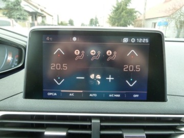 Peugeot 5008 II Crossover 1.2 PureTech 130KM 2017 Peugeot 5008 GT LINEKLIMATYZACJASKORYPANORAMA DACHNAWIGACJAELEKTRYKA7 OSOB, zdjęcie 24