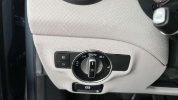 Mercedes Klasa A W176 Hatchback 5d 1.6 180 BlueEFFICIENCY 122KM 2014 Mercedes-Benz Klasa A Niepowtarzalny wyglad oraz stan Automat Ledy MOZLIWA, zdjęcie 24