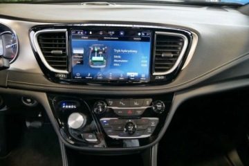 Chrysler Pacifica II 3.6 V6 Hybrid 264KM 2022 Chrysler Pacifica 3.6LHybrydaWersjaS, FamilyCam Wentyl Cam360 RadarPanoram, zdjęcie 24