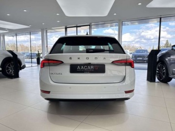 Skoda Octavia IV Kombi 2.0 TDI 115KM 2022 Skoda Octavia Ambition Kamera cofania CarPlayAndroid Auto LED 2.0, zdjęcie 2