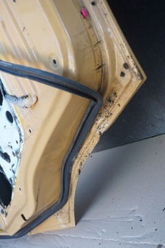 NISSAN PATROL DVEŘE LEVÝ ZADNÍ LEVÉ GR I Y60