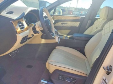 Bentley Bentayga 2021 Bentley Bentayga 2021 4.0 Benzyna 542KM, zdjęcie 7