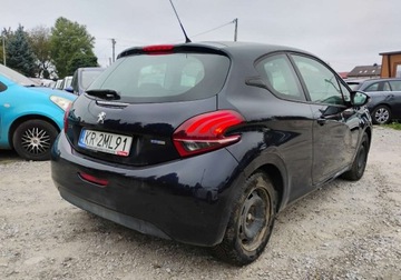 Peugeot 208 I 2017 Peugeot 208 2017r, 1.2 Benzyna. Lekko uszkodzony przod. Jezdzi. 1.2 80KM, zdjęcie 3