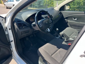 Renault Megane III Grandtour 1.9 dCi 130KM 2011 Renault Megane Klimatyzacja Parktronic El.Szyby El.Lusterka Tempomat Zarej, zdjęcie 4