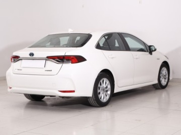 Toyota Corolla XII Sedan 1.8 Hybrid 122KM 2021 Toyota Corolla 1.8 Hybrid, Salon Polska, zdjęcie 4