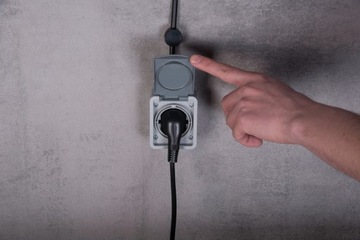 ОДИНАРНАЯ РОЗЕТКА ЗАКРЫВАЮЩЕЙСЯ ПОВЕРХНОСТИ ПРОМЫШЛЕННАЯ IP54 JLM TIGHT