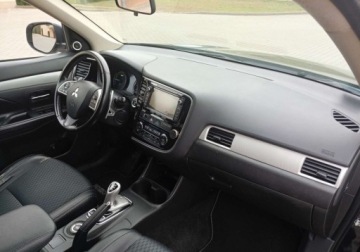 Mitsubishi Outlander III 2014 Mitsubishi Outlander Zarejestrowany - ubezpieczony - automat - 2,0 - 121 KM, zdjęcie 13