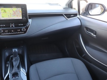 Toyota Corolla XII Sedan 1.8 Hybrid 122KM 2019 Toyota Corolla 1.8 Hybrid, Salon Polska, zdjęcie 7