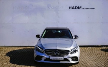 Mercedes Klasa C W205 2017 Mercedes-Benz Klasa C Mercedes-Benz C180d 1.6 Diesel 116KM, zdjęcie 1