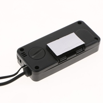 Наружная температура автомобиля соответствует описанию Красный