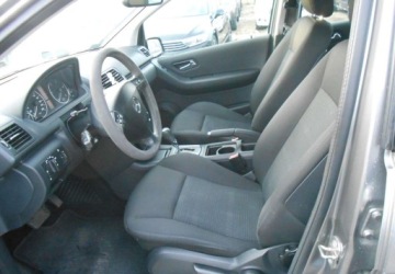 Mercedes Klasa A W169 Limuzyna 2.0 180 CDI 109KM 2012 Mercedes-Benz Klasa A Mercedes-Benz Klasa A W169 2.0 diesel 109 KM 2.0, zdjęcie 10