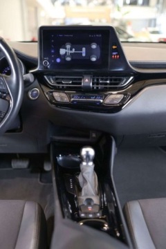 Toyota C-HR I Crossover Facelifting 1.8 Hybrid 122KM 2023 Toyota C-HR 1.8 Hybrid Style 1.8 Hybryda 122KM, zdjęcie 17