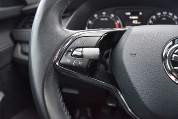 Skoda Octavia IV Liftback 1.5 TSI EVO 150KM 2021 Skoda Octavia SalonPL 1.5TSI 150KM Ambition Czujniki KESSY Kamera SmartLI, zdjęcie 13
