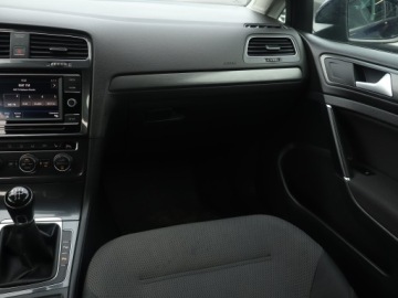 Volkswagen Golf VII Variant Facelifting 1.6 TDI-CR DPF BMT 115KM 2017 VW Golf 1.6 TDI, Klima, Klimatronic, Tempomat, zdjęcie 7