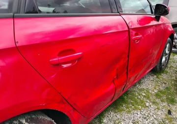 Audi A1 I Sportback 5d Facelifting 1.0 TFSI ultra 95KM 2016 Audi a1 2016r, 1.0 TFSI. Uszkodzone boki. Jezdzi. Benzyna 95KM, zdjęcie 30