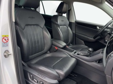 Skoda Kodiaq I SUV Facelifting 2.0 TSI 190KM 2023 Skoda Kodiaq Matrix, Hak, Keyless, Wentylacja, Asystenci 2.0 Benzyna 190KM, zdjęcie 19