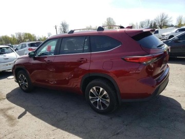 Toyota Highlander III 2022 Toyota Highlander 2022 TOYOTA HIGHLANDER XLE 3.5 Benzyna 295KM, zdjęcie 2