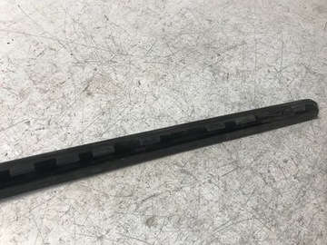 НАКЛАДКА ПЕРЕДНЕГО ОКНА ЛЕВАЯ CITROEN C4 I 96563474