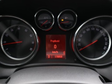 Opel Astra J Hatchback 5d 1.4 Turbo ECOTEC 140KM 2011 Opel Astra 1.4 T, Automat, Klima, Klimatronic, zdjęcie 10