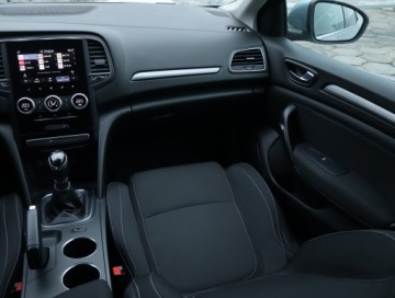 Renault Megane IV Hatchback 5d  Facelifting 1.3 TCe 115KM 2020 Renault Megane 1.3 TCe, Salon Polska, Serwis ASO, zdjęcie 7