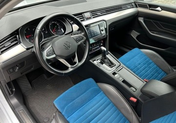Volkswagen Passat B8 Variant Facelifting 2.0 TDI SCR 150KM 2022 Volkswagen Passat Elegance Pakiety, ACC, Kamera, Podgrzewane 4 fotele, er, zdjęcie 6