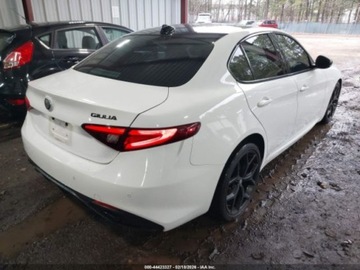 Alfa Romeo Giulia II Sedan Facelifting 2.0 Turbo 280KM 2020 Alfa Romeo Giulia Ti Sport 2020 2.0 Benzyna 280KM, zdjęcie 5