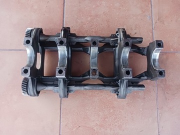 PODSTAWA WAŁKI BALNSUJĄCE MERCEDES 2,2 CDI A6510130236