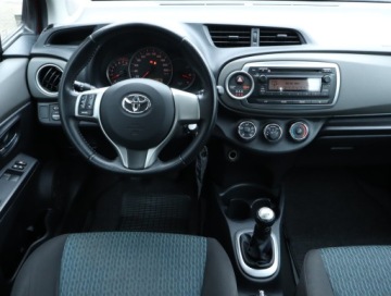 Toyota Yaris III Hatchback 5d 1.0 VVT-i 69KM 2012 Toyota Yaris 1.0 VVT-i, Salon Polska, Klima, zdjęcie 6