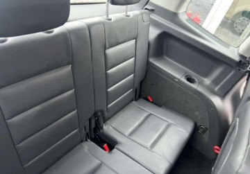 Volkswagen Touran II 2.0 TDI 140KM 2015 Volkswagen Touran 7 osob, DSG-automat- 577tys przebiegu.15600,- 2.0 140KM, zdjęcie 4