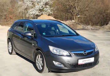 Opel Astra J Sports Tourer 1.7 CDTI ECOTEC 110KM 2012 Opel Astra 1,7 Cdti Alufelgi Klima El szyby Po oplatach z Niemiec, zdjęcie 9