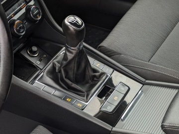 Skoda Superb III Kombi 2.0 TDI 150KM 2016 Skoda Superb Hak Klima Alu Ele. Klapa Serwis Gwarancja 2.0 Diesel 150KM, zdjęcie 28