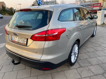 Ford Focus III Kombi Facelifting 1.0 EcoBoost 125KM 2014 navi alu 17&#039; PDC P+T climatronic, zdjęcie 9