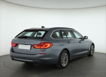 BMW Seria 5 G30-G31 Touring 530d 265KM 2018 BMW 5 530d, 261 KM, Automat, Skóra, Navi, Klima, zdjęcie 4