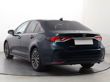 Toyota Corolla XII Sedan Facelifting 1.5 VVT-i 125KM 2024 Toyota Corolla 1.5 VVT-i, Salon Polska, zdjęcie 3