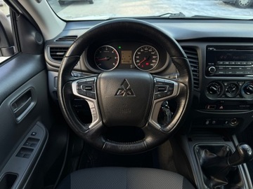 Mitsubishi L200 V Club Cab 2.4 154KM 2019 Mitsubishi L200 2.4 d DC Invite EU6 / Wyciągarka /, zdjęcie 14