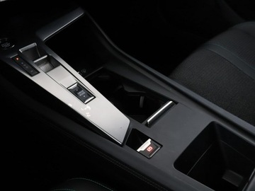 Peugeot 3008 II Crossover Facelifting  1.2 PureTech 130KM 2022 Peugeot 3008 Automat Navi Kamera cofania, zdjęcie 33