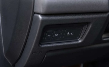 Land Rover Discovery Sport SUV 2.0 TD4 150KM 2019 Land Rover Discovery Sport SE 2.0d 150Ps Ledy Navi Bixenon Niski Przebieg, zdjęcie 25