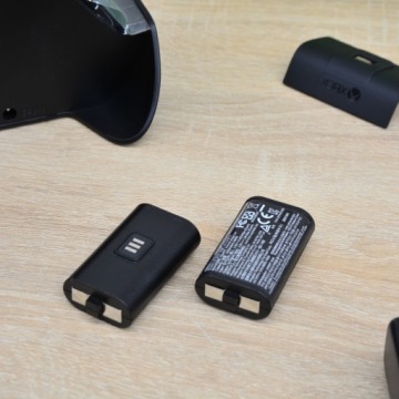 Зарядное устройство HyperX ChargePlay Duo for Xbox для двух планшетов + 2 аккумулятора