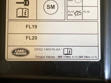 SKŘÍŇKA POJISTEK LAND ROVER RANGE L405 DK52-14K016-AA