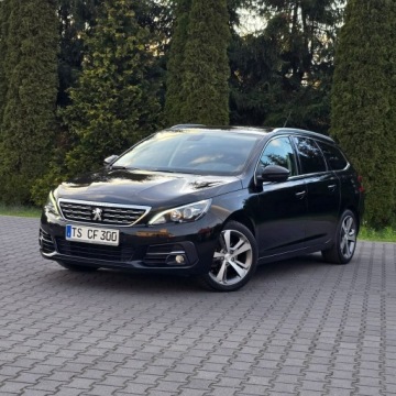 Peugeot 308 II SW Facelifting 1.2 PureTech 130KM 2019 Peugeot 308 T9 1.2 Benzyna PureTech 130 S&amp;S, zdjęcie 1